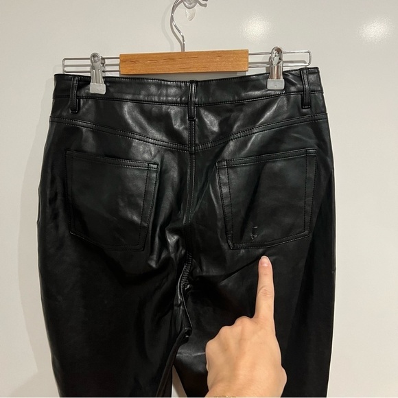 Aritzia Wilfred The Melina™ Slim Pant Vegan Leather - Picture 7 of 12